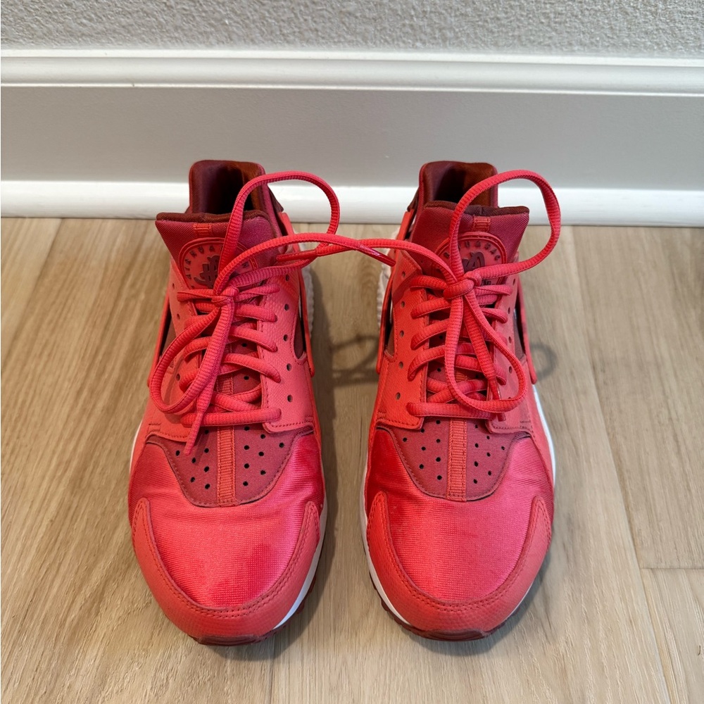 Nike Huarache Sneakers